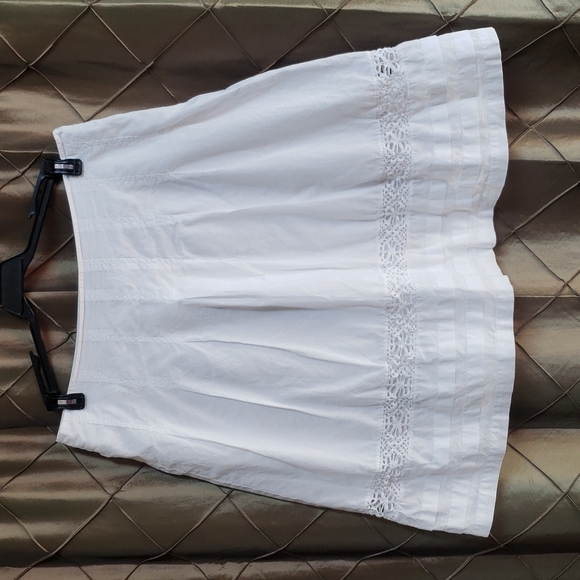🦋4 for $20, or as marked. VGUC- BCBGMaxazria 100% Cotton Skirt - Picture 3 of 5